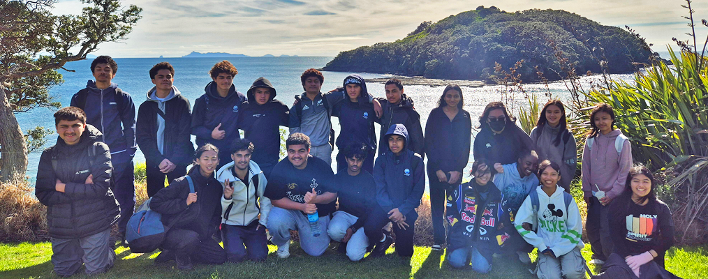 Goat Island Trip Group 1014x400