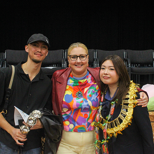 Senior Prizegiving Thm 0079