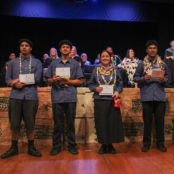 Senior Prizegiving Thm 9976