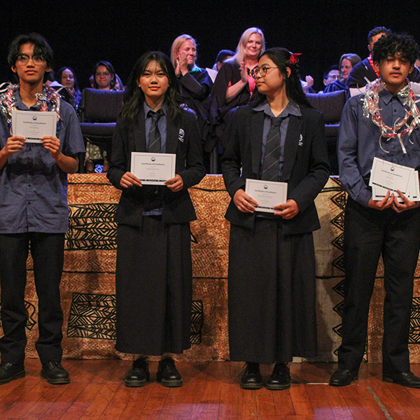 Senior Prizegiving Thm 9985